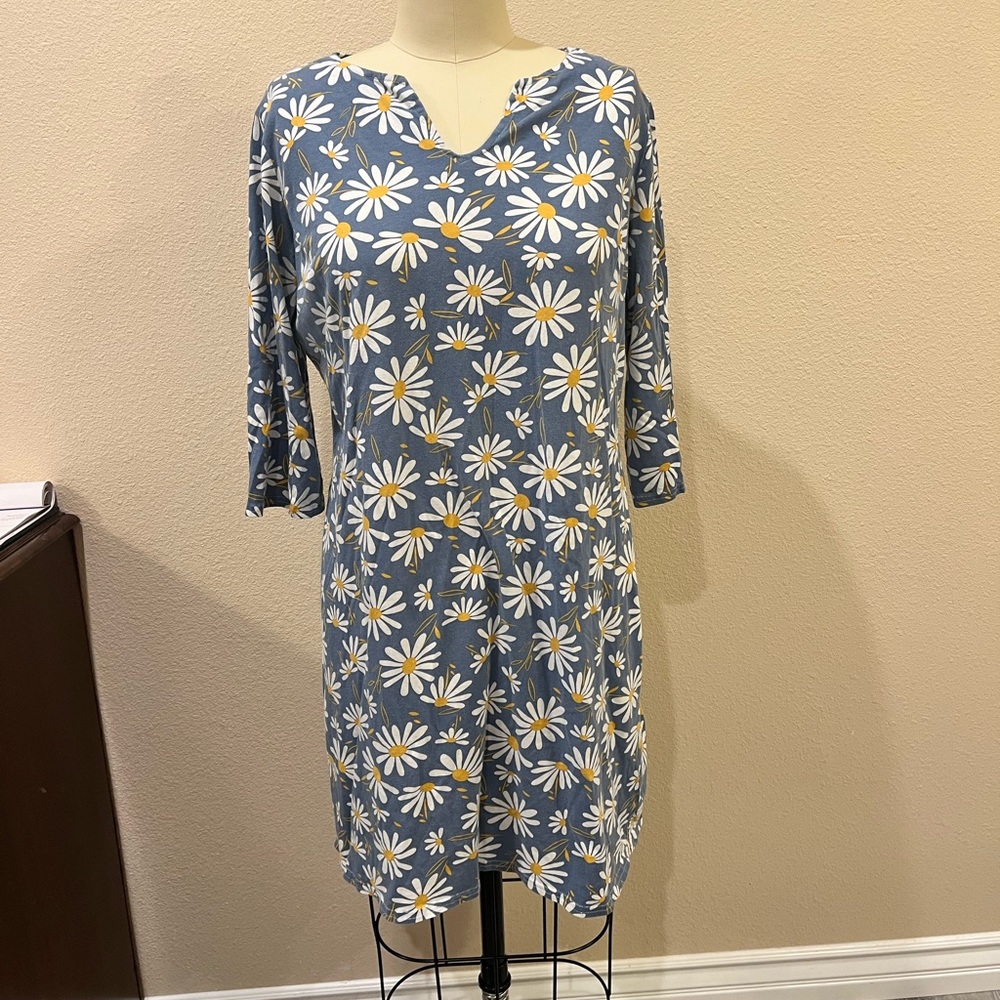 Daisy knit dress